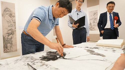 中国を代表する書画が日本に「再現妙筆—八大山人書画精選展」開催