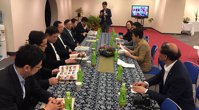 中国文化と観光部雒樹剛部長が文化センターを視察