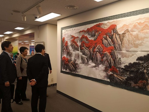 江山を描いて祖国の70歳を祝う